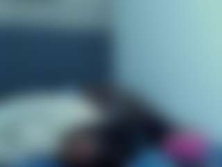 Live cam show with melanym - Upskirt on fapnchat