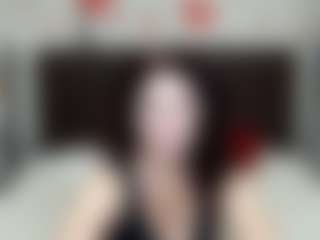 Live cam show with RoseHille - Flashing on madthumbs