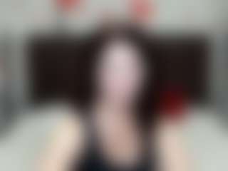 Live cam show with RoseHille - Average on Hubzter Live
