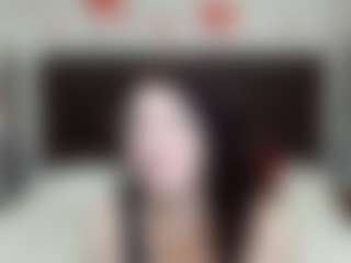 Live cam show with RoseHille - Average on Mixed Magazine Live