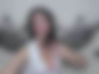 Live cam show with RoseHille - Camel Toe on TeamSkeetLive