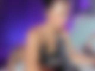 Assia-Roos's Live Sex Cam Show