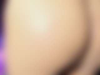 Assia-Roos's Live Sex Cam Show