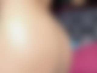 Assia-Roos's Live Sex Cam Show