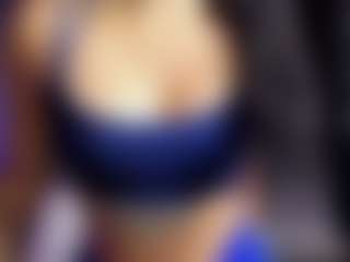 Live cam show with Nahomy - Interactivetoy on Camsoda
