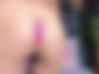 Live cam show with Nahomy - Butt Plug on sexytreat.net