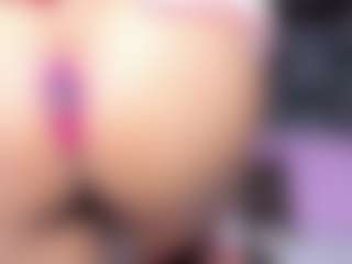 Live cam show with Nahomy - Facefuck on Camsoda