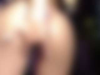 Live cam show with Nahomy - Dildo Or Vibrator on Camsoda