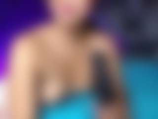 Live cam show with Nahomy - Butt Plug on Camsoda