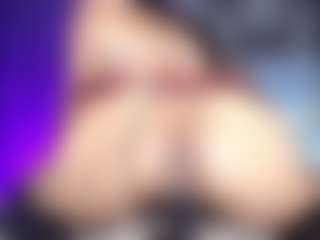 Live cam show with Nahomy - Juguetes on Camsoda