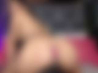 Live cam show with Nahomy - Squirt on Camsoda