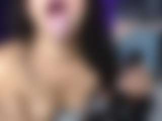 Live cam show with Nahomy - Cowgirl on Camsoda