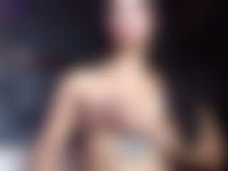 Live cam show with Nahomy - Fingering on Gym Cam Girls