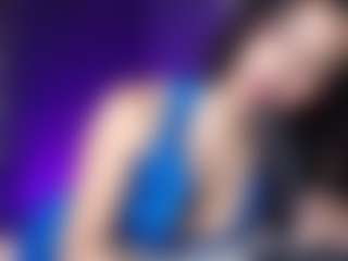 Live cam show with Nahomy - Interactivetoy on Camsoda