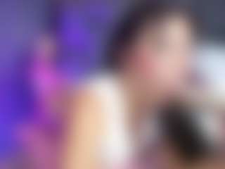 Live cam show with Nahomy - Smoking on sexylive.show