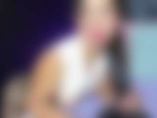 Live cam show with Nahomy - Tittyfuck on Camsoda