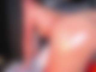 Live cam show with Nahomy - Interactivetoy on Camsoda