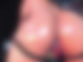Live cam show with Nahomy - Erotic Dance on Camsoda