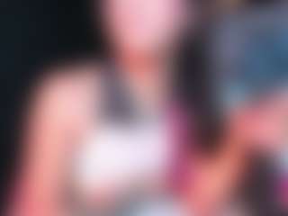 Live cam show with Nahomy - Tittyfuck on CamClone