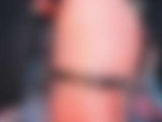 Live cam show with Nahomy - Fuck Machine on Camsoda