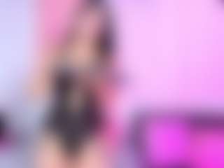 Live cam show with Sofia - Fingering on TeamSkeetLive