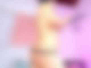 Live cam show with Sofia - Camel Toe on live18s.com