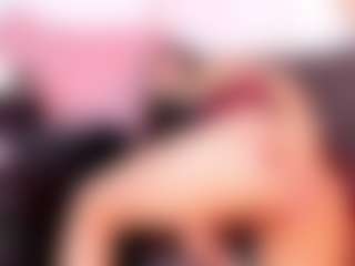 Live cam show with Sofia - Petite on CamwithHer