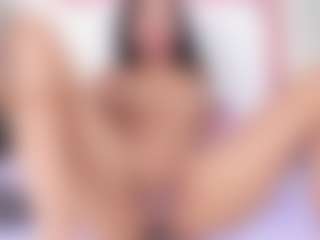 Live cam show with Daye-Sky - Spread on instabang