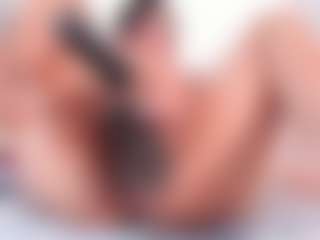 Live cam show with Daye - Gag on Camsoda
