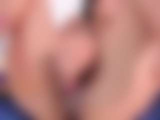 Live cam show with Daye - Nipple Play on Camsoda