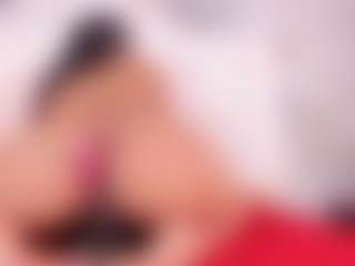 Live cam show with Daye - Fingering on Gym Cam Girls
