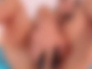 Live cam show with Daye - Oil on sexylive.show