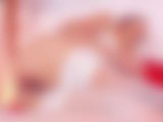 Live cam show with Daye - Oil on Camming Site