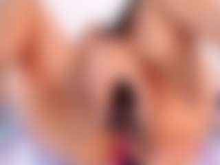 Live-Cam-Show mit Daye - Fingering auf Camsoda