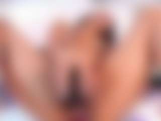 Live cam show with Daye - Double Penetration on Camsoda