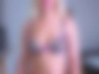 EmilyLion7's Live Sex Cam Show