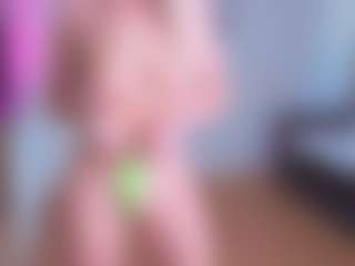 EmilyLion7's Live Sex Cam Show