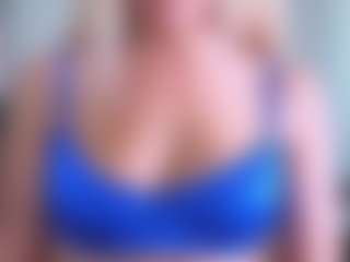 EmilyLion7's Live Sex Cam Show
