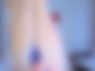EmilyLion7's Live Sex Cam Show