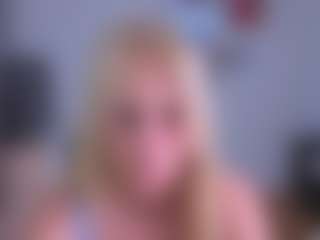 EmilyLion7's Live Sex Cam Show