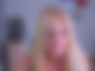 EmilyLion7's Live Sex Cam Show