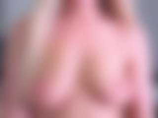 EmilyLion7's Live Sex Cam Show