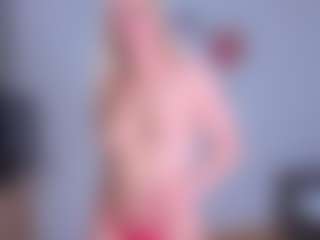 EmilyLion7's Live Sex Cam Show
