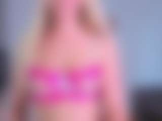 Live cam show with EmilyLion7 - Normal on Camsoda