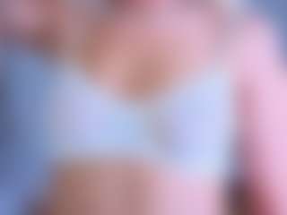 EmilyLion7's Live Sex Cam Show