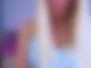 Live cam show with EmilyLion7 - Fingering on Camsoda