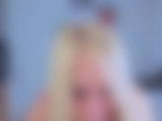 EmilyLion7's Live Sex Cam Show
