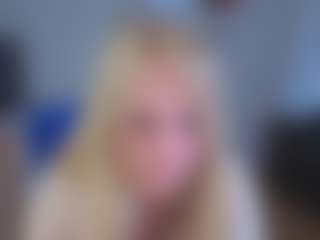 EmilyLion7's Live Sex Cam Show