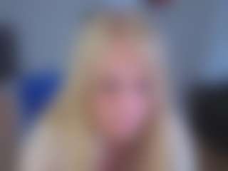 EmilyLion7's Live Sex Cam Show