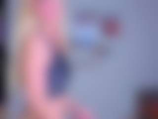 Live cam show with EmilyLion7 - Average on Cam Slut